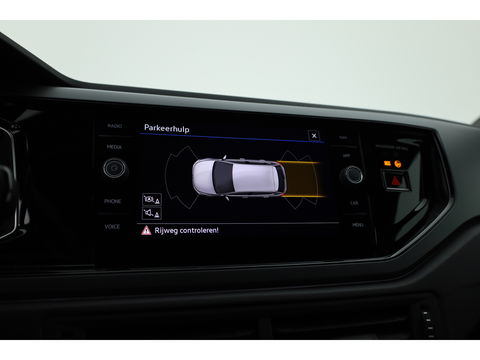 Volkswagen Polo 1.0 TSI R-Line | Navi | IQ. Light | Travel Assist | Stoelverw. | All Season | CarPlay |
