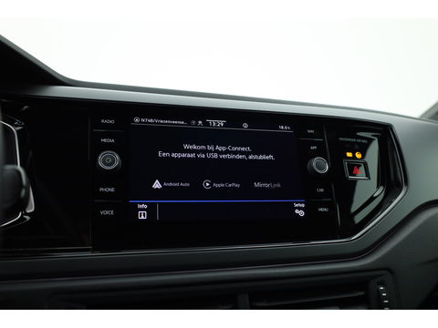 Volkswagen Polo 1.0 TSI R-Line | Navi | IQ. Light | Travel Assist | Stoelverw. | All Season | CarPlay |