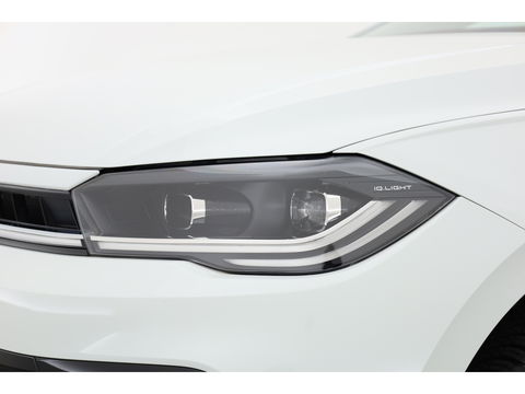 Volkswagen Polo 1.0 TSI R-Line | Navi | IQ. Light | Travel Assist | Stoelverw. | All Season | CarPlay |