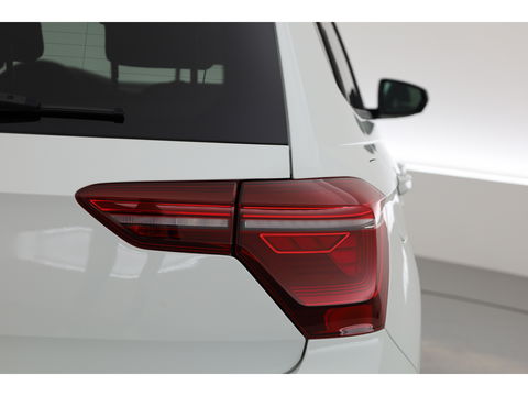 Volkswagen Polo 1.0 TSI R-Line | Navi | IQ. Light | Travel Assist | Stoelverw. | All Season | CarPlay |