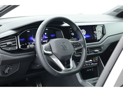 Volkswagen Polo 1.0 TSI R-Line | Navi | IQ. Light | Travel Assist | Stoelverw. | All Season | CarPlay |