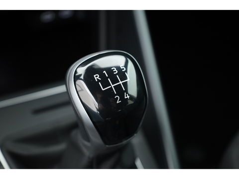 Volkswagen Polo 1.0 TSI R-Line | Navi | IQ. Light | Travel Assist | Stoelverw. | All Season | CarPlay |