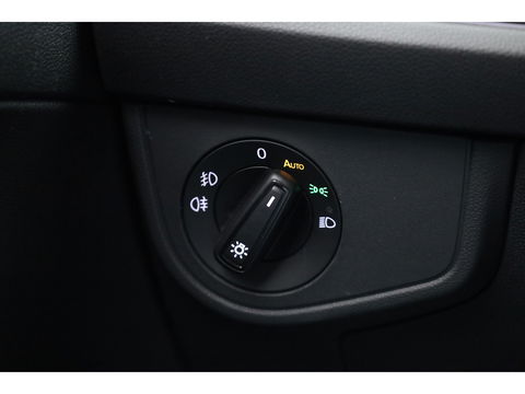 Volkswagen Polo 1.0 TSI R-Line | Navi | IQ. Light | Travel Assist | Stoelverw. | All Season | CarPlay |