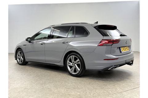 Volkswagen Golf 1.5 eTSI R-Line DSG 143PK ACC Carplay LED Pano Sfeer Camera Clima Trekhaak Navi PDC 17"LMV