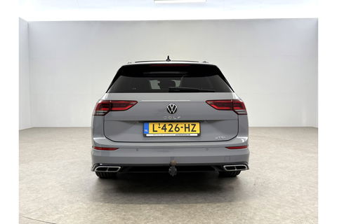 Volkswagen Golf 1.5 eTSI R-Line DSG 143PK ACC Carplay LED Pano Sfeer Camera Clima Trekhaak Navi PDC 17"LMV