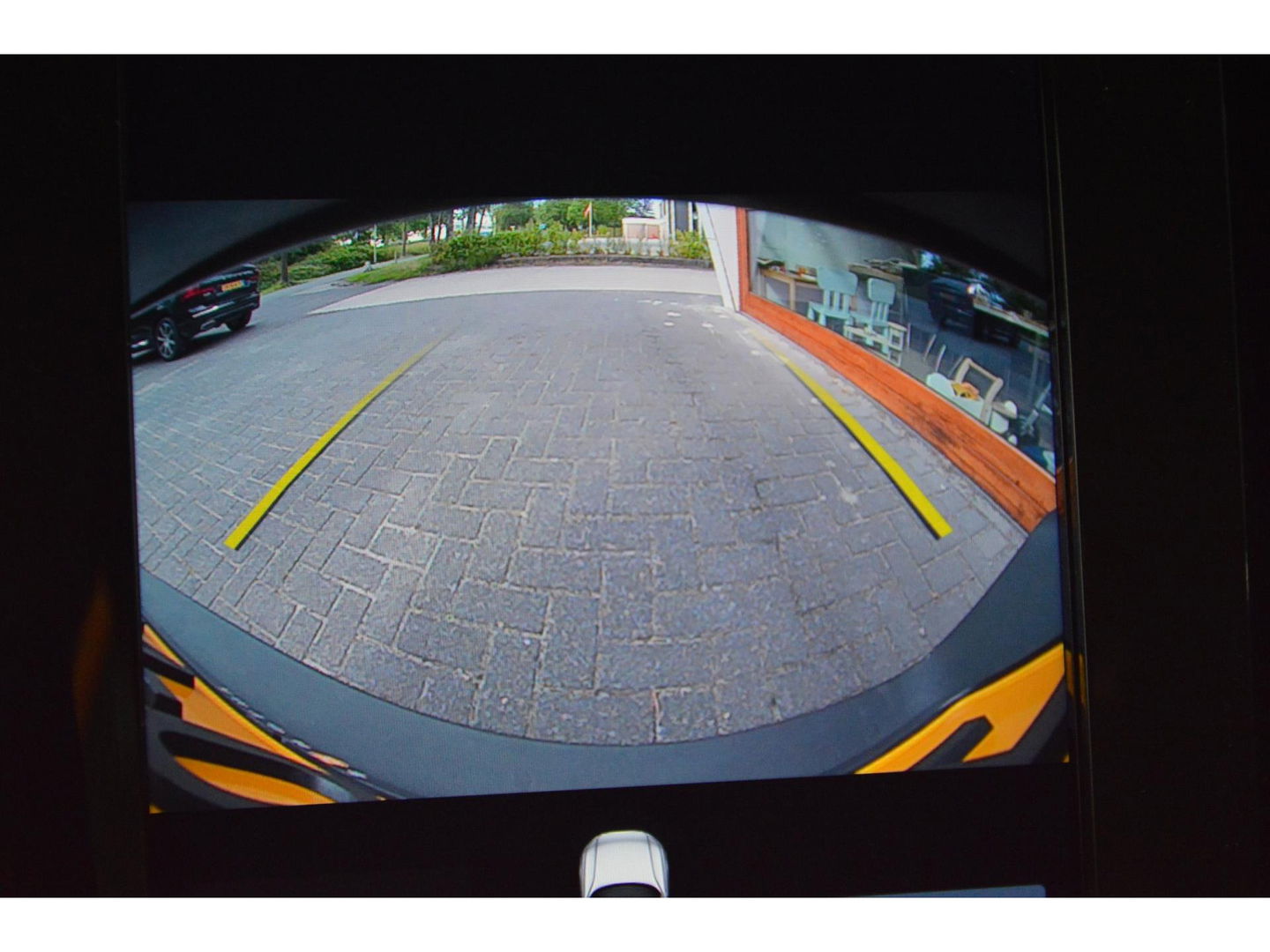 Volvo XC40 T4 Hybride Inscription | Camera | Stoel + Stuur Verwarmd | Apple CarPlay | Parkeersensoren | Dealer Onderhouden |