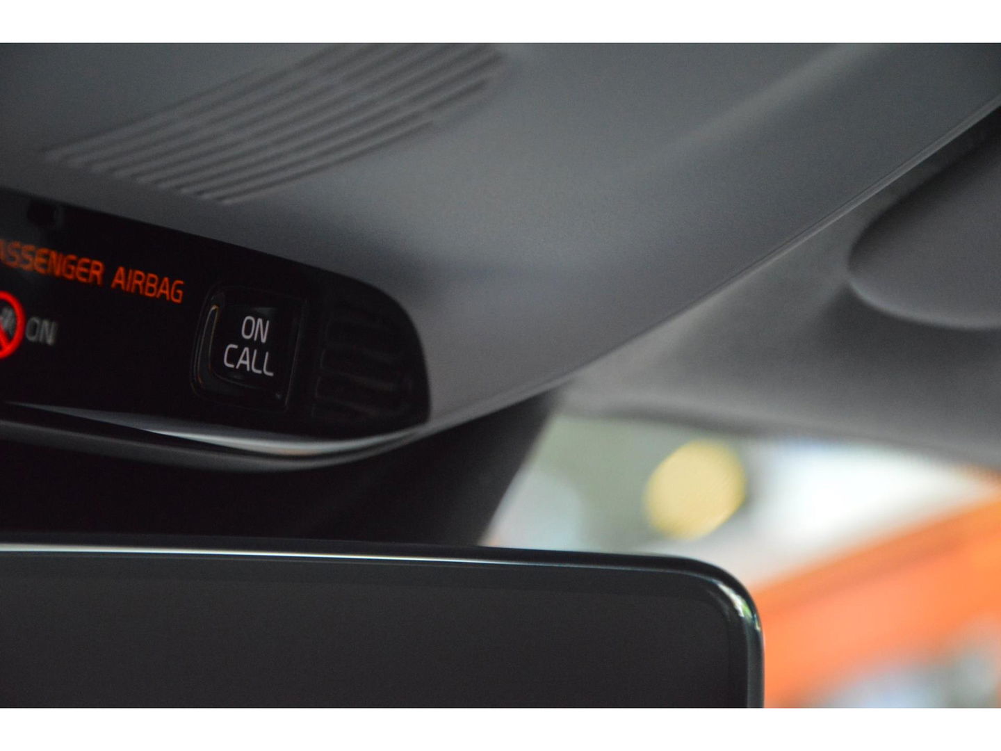 Volvo XC40 T4 Hybride Inscription | Camera | Stoel + Stuur Verwarmd | Apple CarPlay | Parkeersensoren | Dealer Onderhouden |