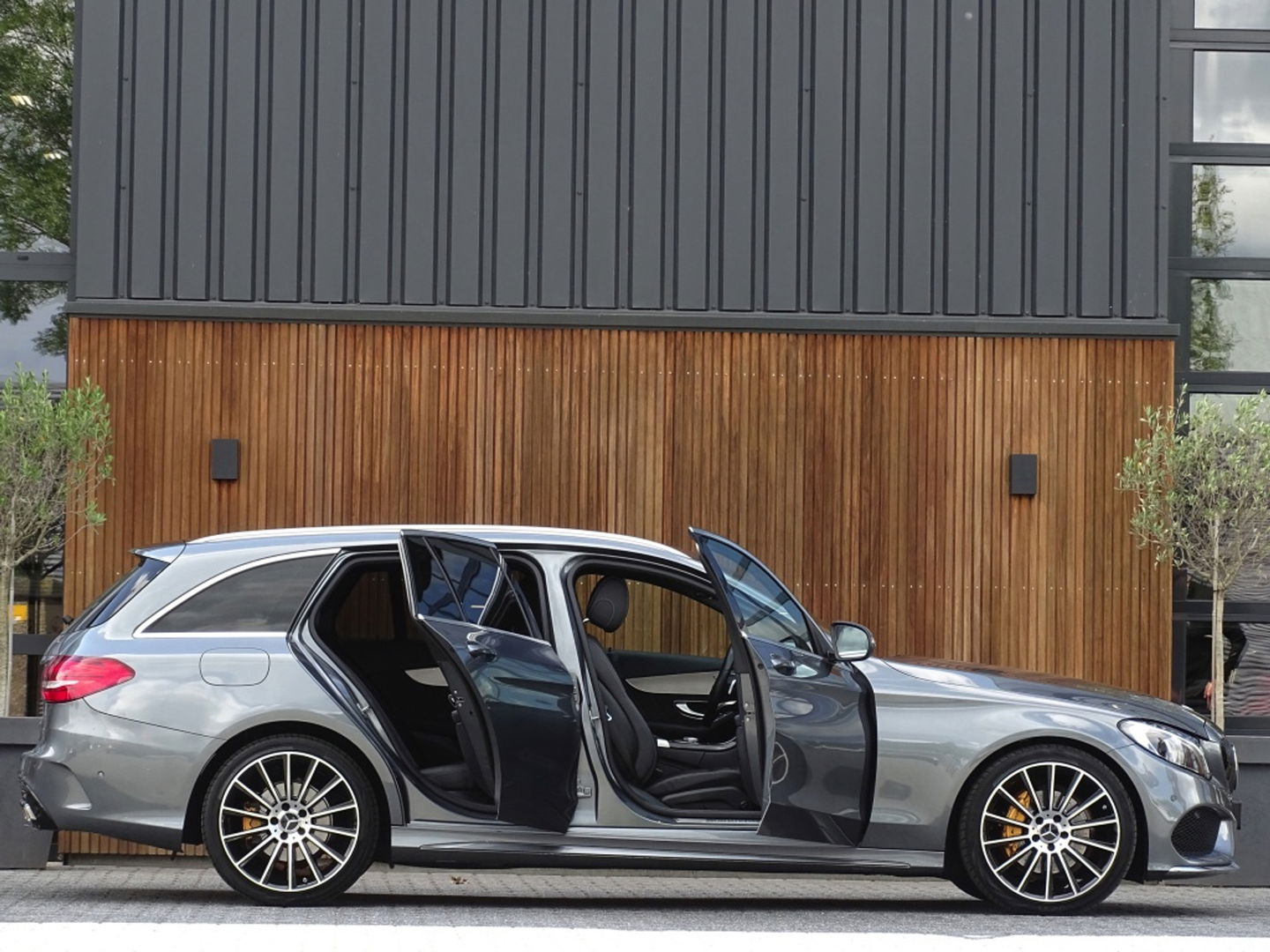 Mercedes-Benz C-Klasse Estate 180 AMG Sport / C43 AMG ed. / LED *NAP*