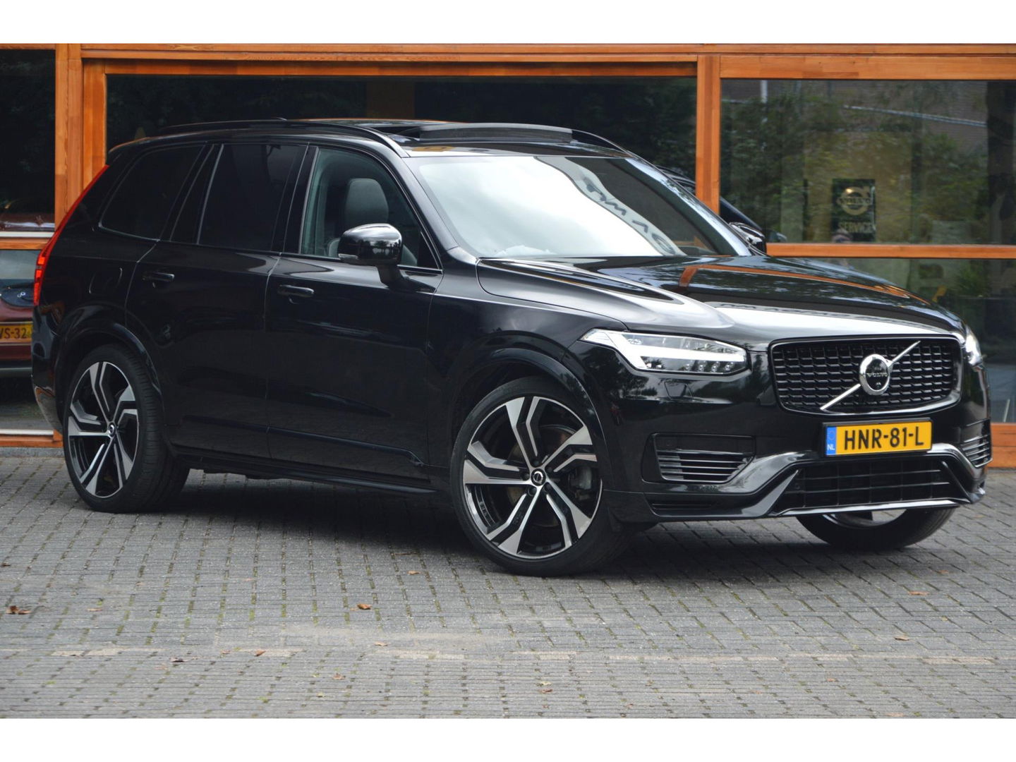 Volvo XC90 T8 Plug-in hybrid AWD Ultra Dark Long Range | Luchtvering | Head-Up | Panorama dak | Trekhaak | 360° Camera |