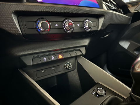 Audi A1 Sportback 30 TFSI Black Edition Virtual Carplay Cruise NAP