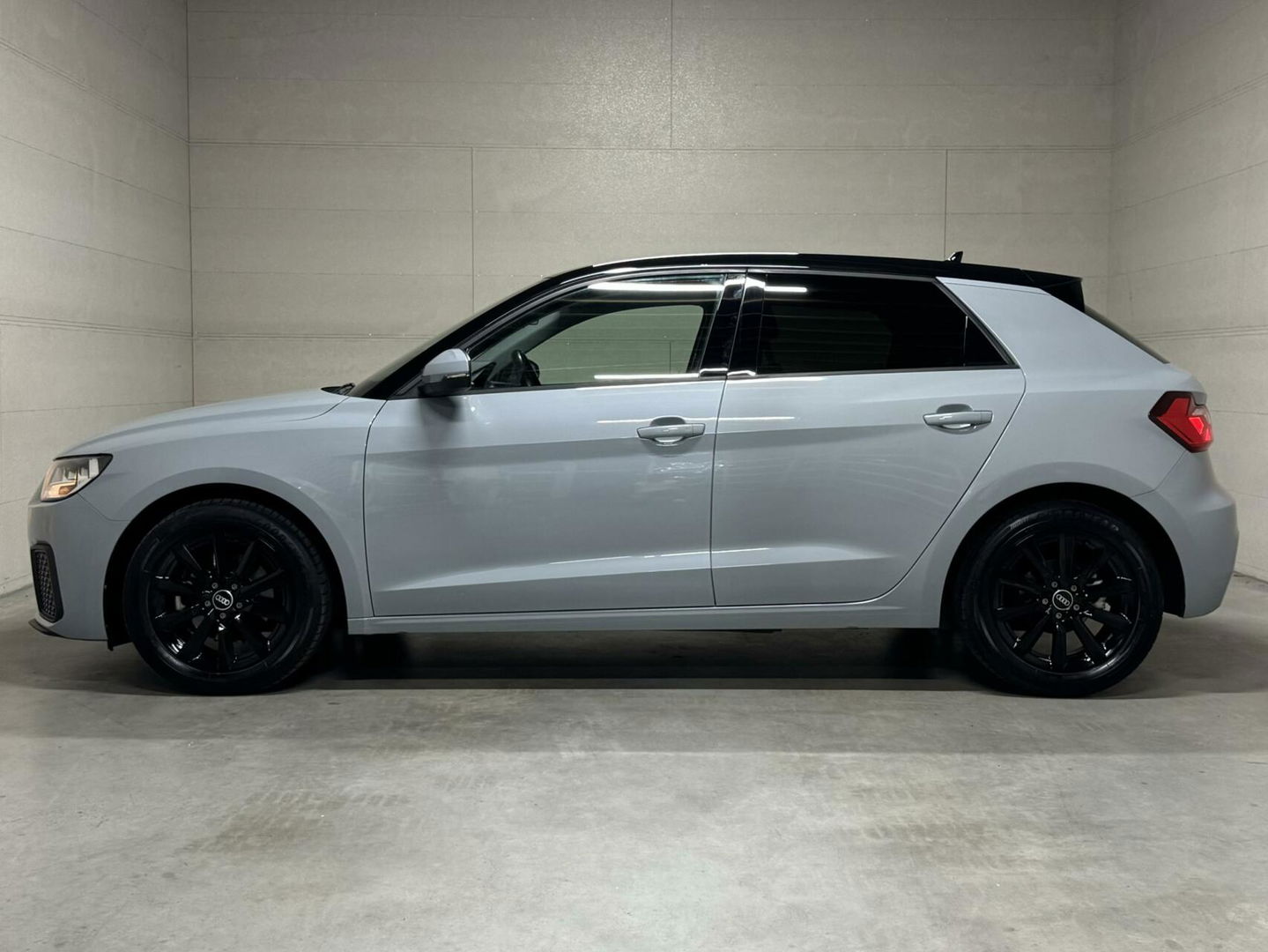 Audi A1 Sportback 30 TFSI Black Edition Virtual Carplay Cruise NAP