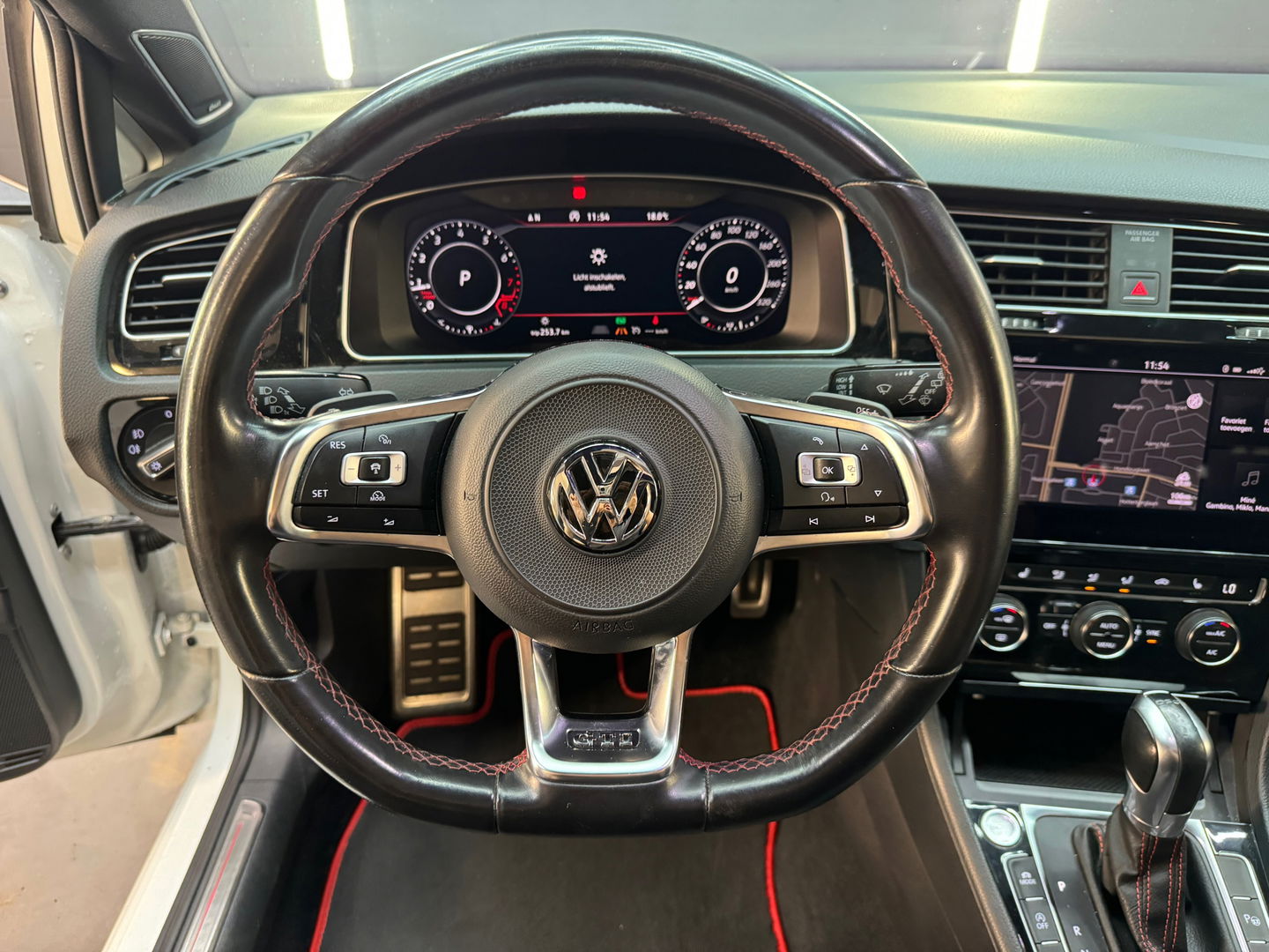 Volkswagen Golf 2.0 TSI GTI Pano|Key|Dyna|Discover Pro|DCC