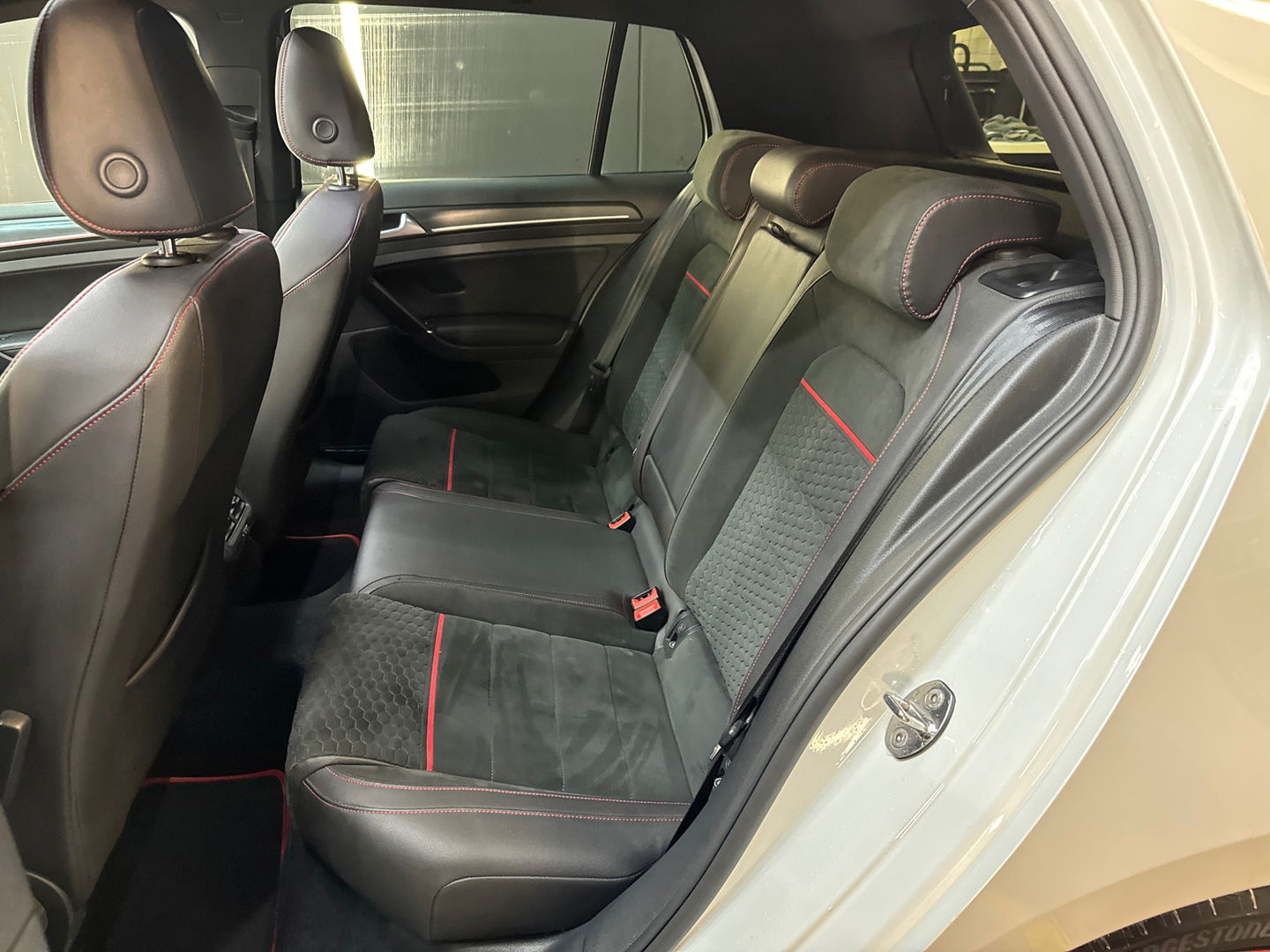 Volkswagen Golf 2.0 TSI GTI Pano|Key|Dyna|Discover Pro|DCC
