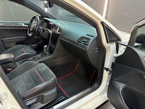 Volkswagen Golf 2.0 TSI GTI Pano|Key|Dyna|Discover Pro|DCC