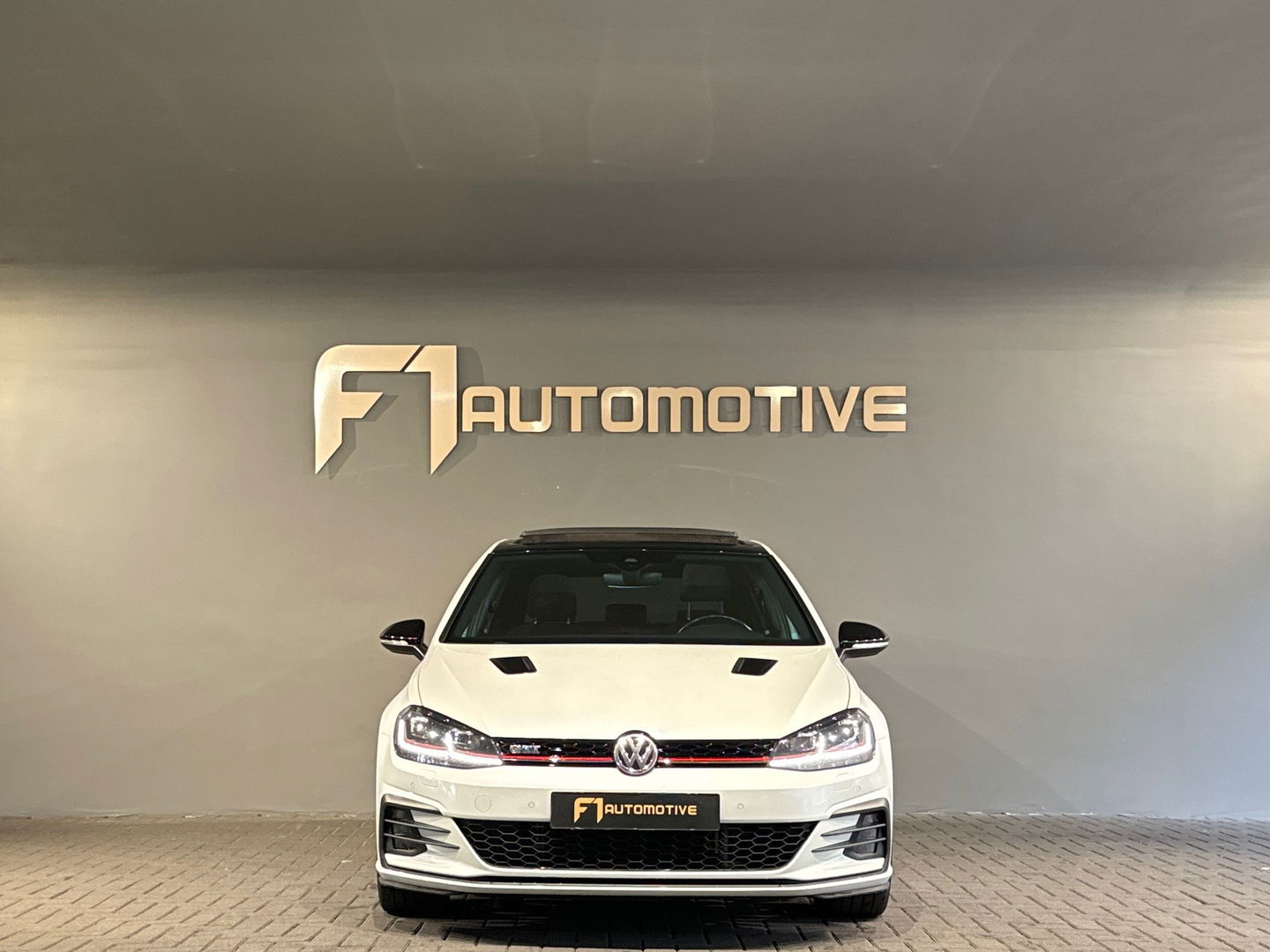 Volkswagen Golf 2.0 TSI GTI Pano|Key|Dyna|Discover Pro|DCC