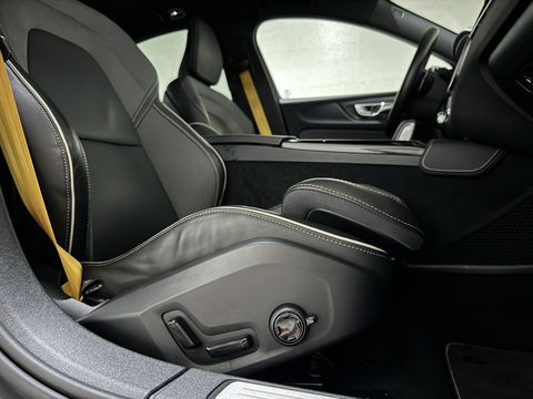 Volvo S60 2.0 T8 AWD Polestar Engineered B&W Pano Trekh. 360° Autopilot