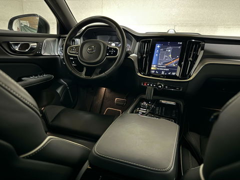 Volvo S60 2.0 T8 AWD Polestar Engineered B&W Pano Trekh. 360° Autopilot
