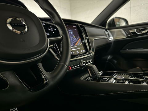 Volvo S60 2.0 T8 AWD Polestar Engineered B&W Pano Trekh. 360° Autopilot