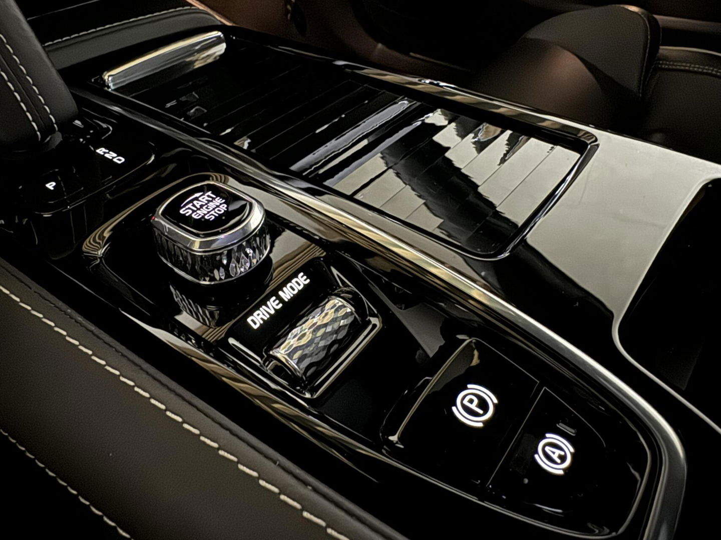 Volvo S60 2.0 T8 AWD Polestar Engineered B&W Pano Trekh. 360° Autopilot