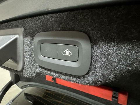 Volvo S60 2.0 T8 AWD Polestar Engineered B&W Pano Trekh. 360° Autopilot