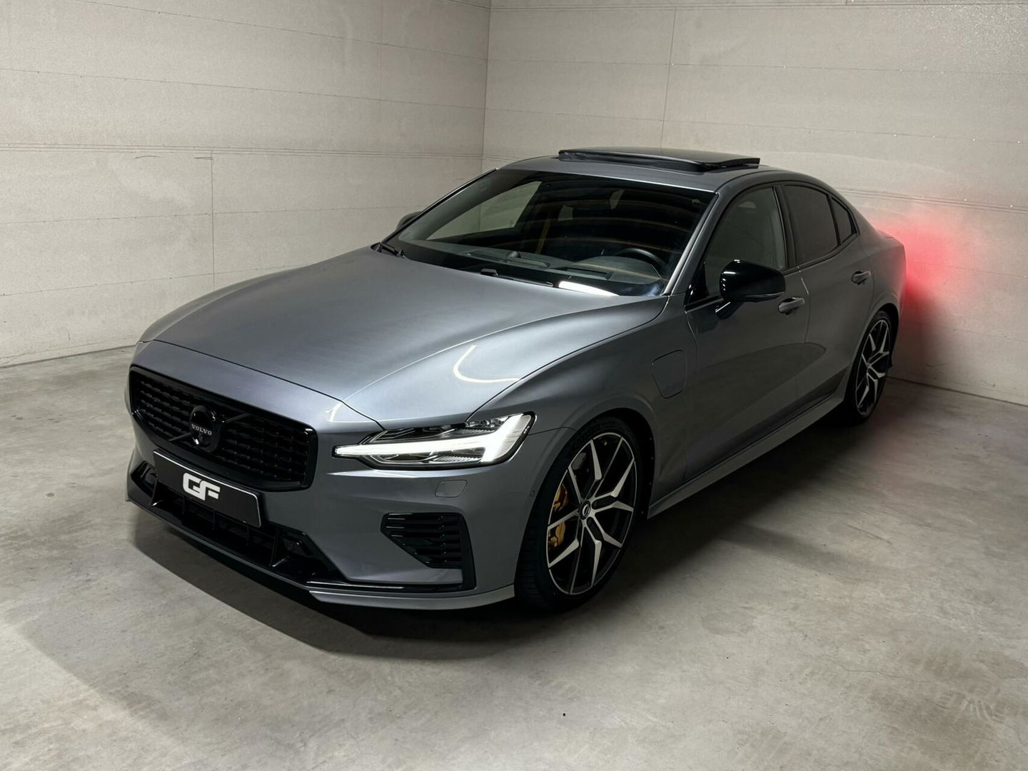 Volvo S60 2.0 T8 AWD Polestar Engineered B&W Pano Trekh. 360° Autopilot