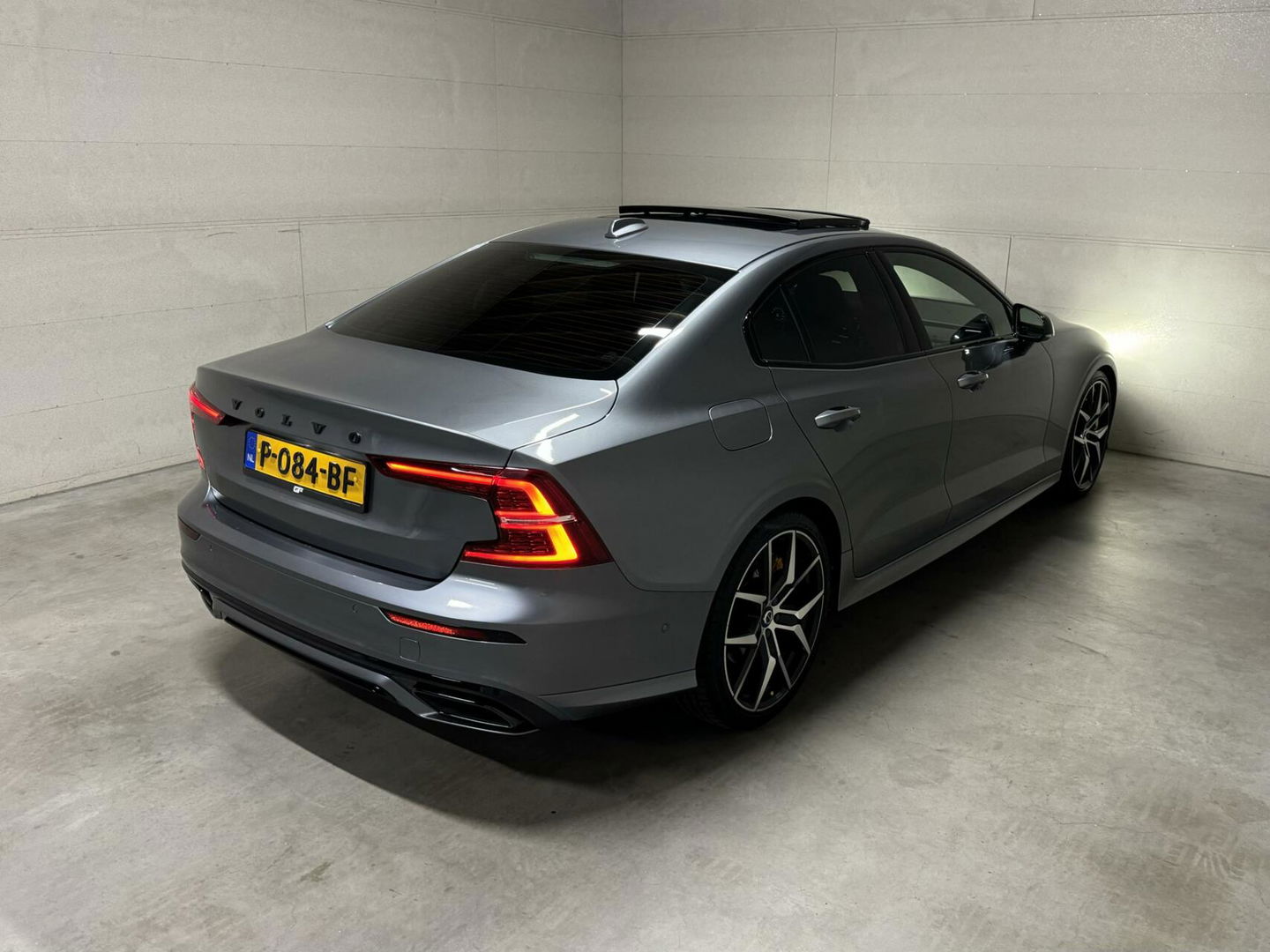 Volvo S60 2.0 T8 AWD Polestar Engineered B&W Pano Trekh. 360° Autopilot