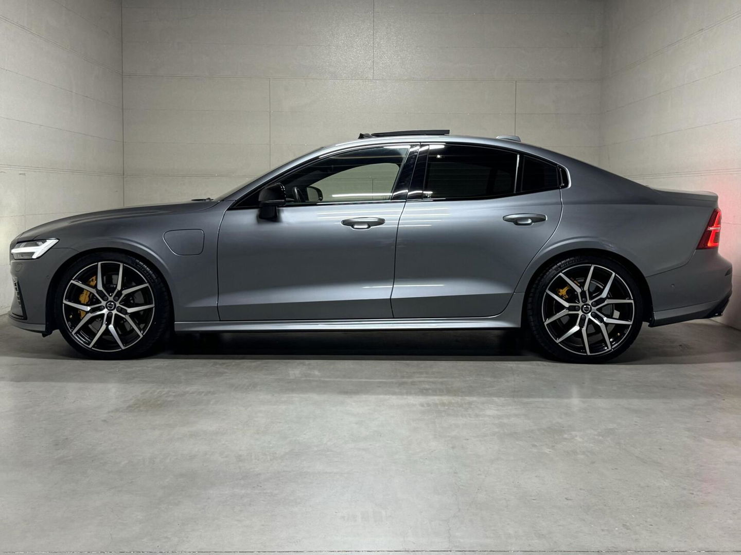 Volvo S60 2.0 T8 AWD Polestar Engineered B&W Pano Trekh. 360° Autopilot