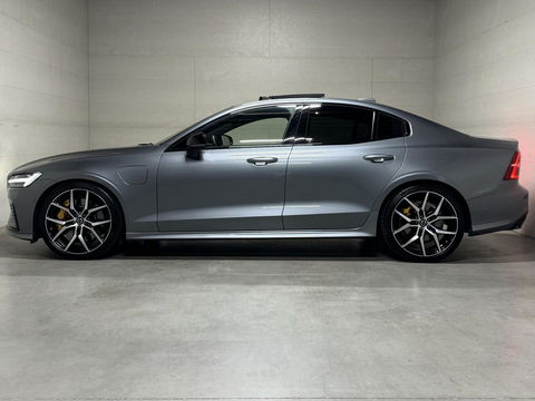 Volvo S60 2.0 T8 AWD Polestar Engineered B&W Pano Trekh. 360° Autopilot