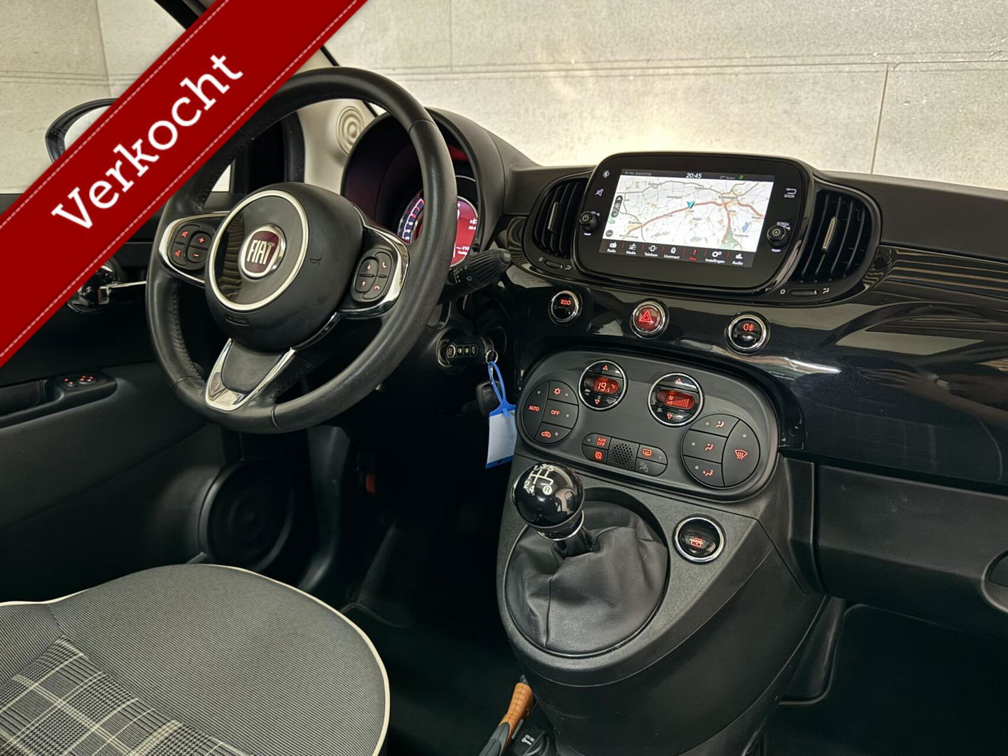 Fiat 500 0.9 TwinAir Turbo Lounge Pano Carplay Cruise NAP