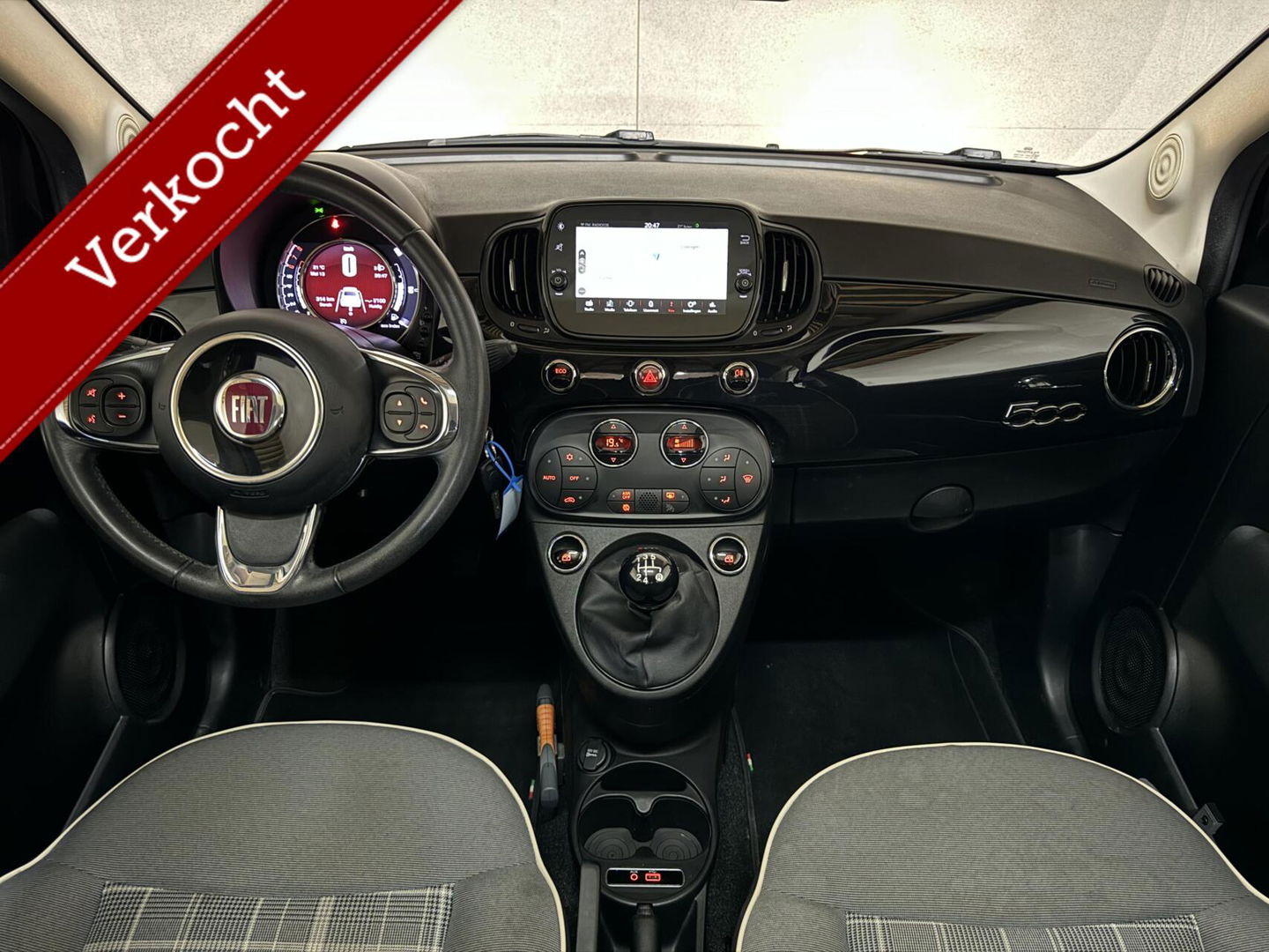Fiat 500 0.9 TwinAir Turbo Lounge Pano Carplay Cruise NAP