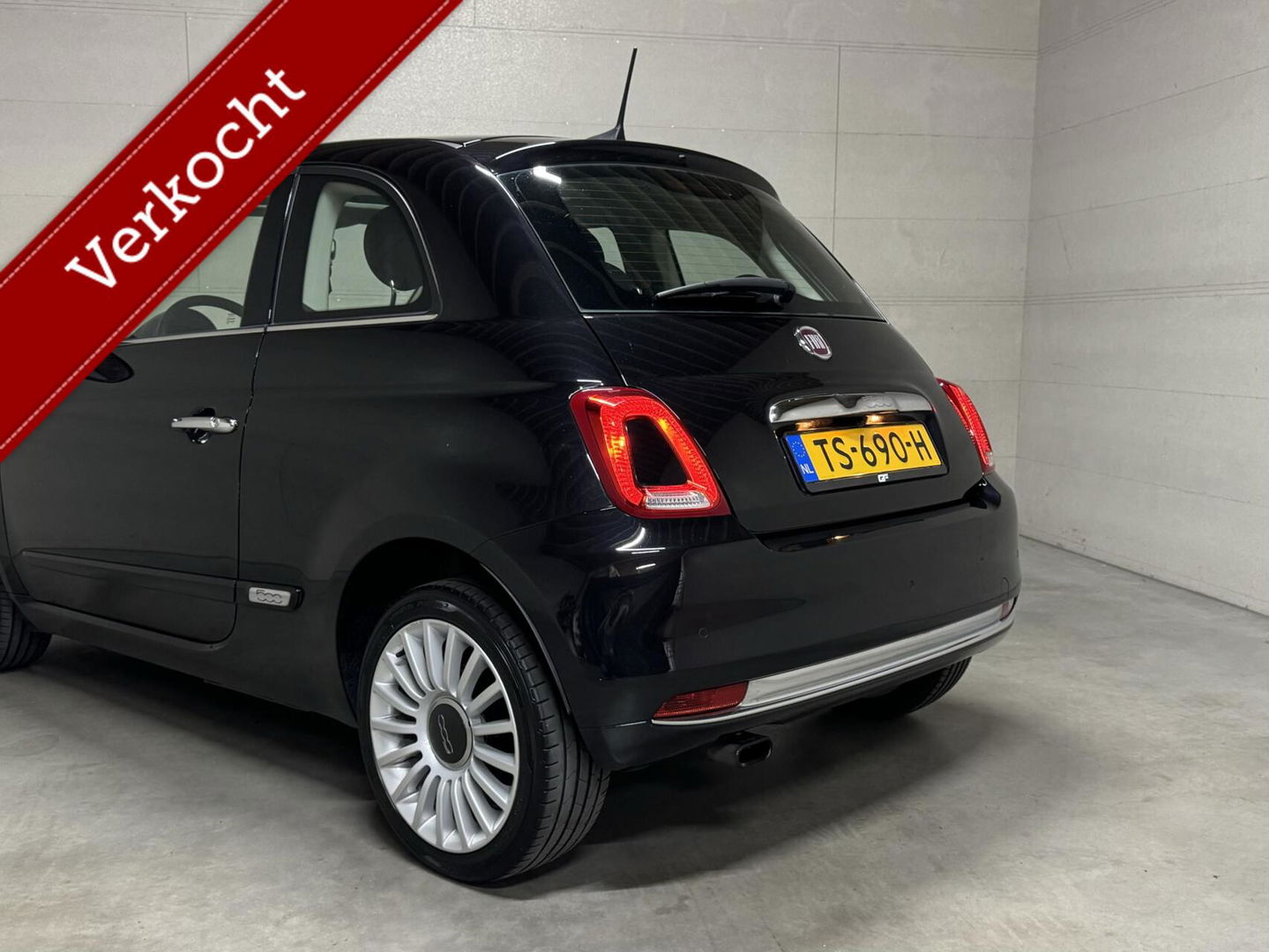 Fiat 500 0.9 TwinAir Turbo Lounge Pano Carplay Cruise NAP