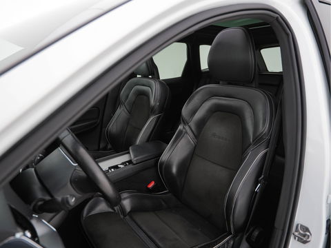 Volvo XC60 2.0 T8 Twin Engine AWD Momentum Aut. *PANO | 1/2LEATHER | FULL-LED | BLIND-SPOT | SPORT-SEATS | DIGI-COCKPIT | CAMERA | NAVI-FULLMAP | 20''ALU | TOWBAR*