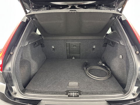 Volvo XC40 Recharge P8 AWD R-Design [ 3-Fase ] (INCL-BTW) *DIGI-COCKPIT | FULL-LED | PREMIUM-AUDIO | TOP-VIEW | APP.CONNECT | NAVI-FULLMAP | ALCANTARA-LEATHER | ECC | PDC | SPORT-SEATS | 19''ALU *