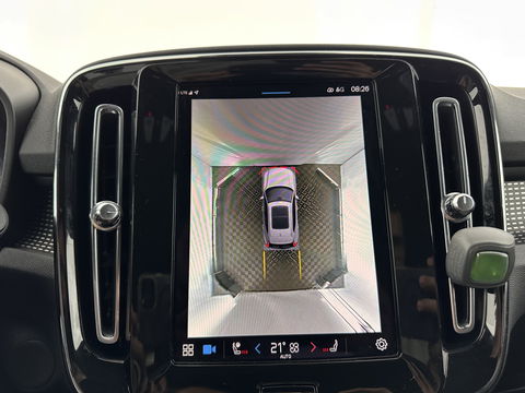 Volvo XC40 Recharge P8 AWD R-Design [ 3-Fase ] (INCL-BTW) *DIGI-COCKPIT | FULL-LED | PREMIUM-AUDIO | TOP-VIEW | APP.CONNECT | NAVI-FULLMAP | ALCANTARA-LEATHER | ECC | PDC | SPORT-SEATS | 19''ALU *