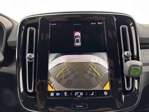 Volvo XC40 Recharge P8 AWD R-Design [ 3-Fase ] (INCL-BTW) *DIGI-COCKPIT | FULL-LED | PREMIUM-AUDIO | TOP-VIEW | APP.CONNECT | NAVI-FULLMAP | ALCANTARA-LEATHER | ECC | PDC | SPORT-SEATS | 19''ALU *
