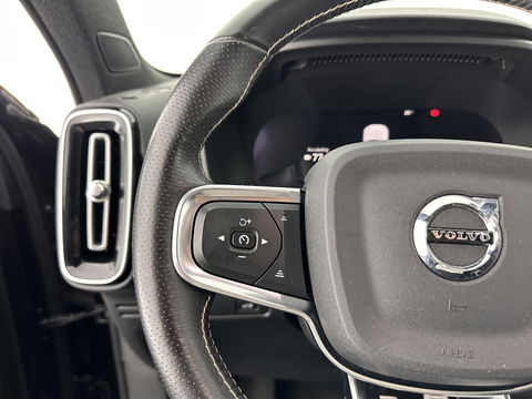 Volvo XC40 Recharge P8 AWD R-Design [ 3-Fase ] (INCL-BTW) *DIGI-COCKPIT | FULL-LED | PREMIUM-AUDIO | TOP-VIEW | APP.CONNECT | NAVI-FULLMAP | ALCANTARA-LEATHER | ECC | PDC | SPORT-SEATS | 19''ALU *
