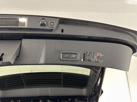 Volvo XC40 Recharge P8 AWD R-Design [ 3-Fase ] (INCL-BTW) *DIGI-COCKPIT | FULL-LED | PREMIUM-AUDIO | TOP-VIEW | APP.CONNECT | NAVI-FULLMAP | ALCANTARA-LEATHER | ECC | PDC | SPORT-SEATS | 19''ALU *