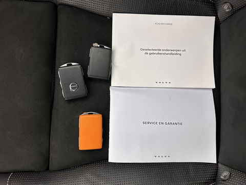 Volvo XC40 Recharge P8 AWD R-Design [ 3-Fase ] (INCL-BTW) *DIGI-COCKPIT | FULL-LED | PREMIUM-AUDIO | TOP-VIEW | APP.CONNECT | NAVI-FULLMAP | ALCANTARA-LEATHER | ECC | PDC | SPORT-SEATS | 19''ALU *
