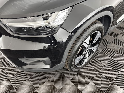 Volvo XC40 Recharge P8 AWD R-Design [ 3-Fase ] (INCL-BTW) *DIGI-COCKPIT | FULL-LED | PREMIUM-AUDIO | TOP-VIEW | APP.CONNECT | NAVI-FULLMAP | ALCANTARA-LEATHER | ECC | PDC | SPORT-SEATS | 19''ALU *