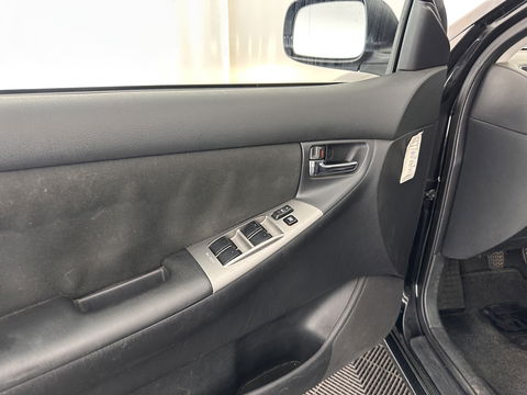 Toyota Corolla 1.6 VVT-i Anniversary *AIRCO | COMFORT-SEATS | PDC | TOWBAR*
