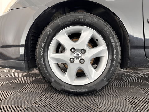 Toyota Corolla 1.6 VVT-i Anniversary *AIRCO | COMFORT-SEATS | PDC | TOWBAR*