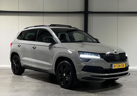 Škoda Karoq 1.5 TSI Sportline Virtual Pano Trekhaak sfeerver