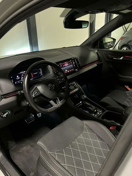 Škoda Karoq 1.5 TSI Sportline Virtual Pano Trekhaak sfeerver
