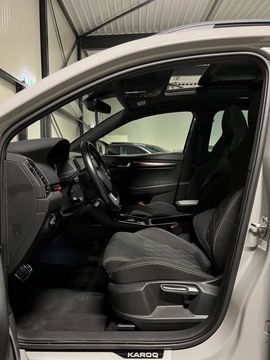 Škoda Karoq 1.5 TSI Sportline Virtual Pano Trekhaak sfeerver