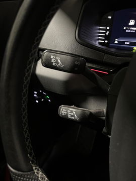 Škoda Karoq 1.5 TSI Sportline Virtual Pano Trekhaak sfeerver