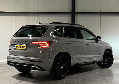 Škoda Karoq 1.5 TSI Sportline Virtual Pano Trekhaak sfeerver