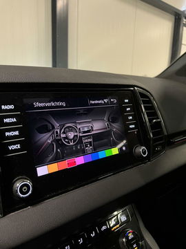 Škoda Karoq 1.5 TSI Sportline Virtual Pano Trekhaak sfeerver