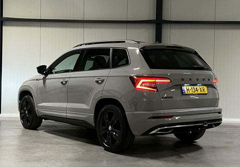 Škoda Karoq 1.5 TSI Sportline Virtual Pano Trekhaak sfeerver