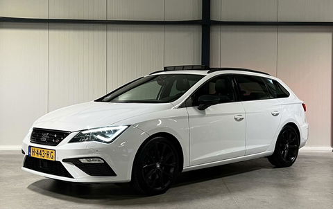SEAT Leon Sportstourer Seat Leon 1.5 TSI 150PK Pano Virtual Trekhaak Black edition