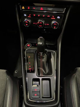 SEAT Leon Sportstourer Seat Leon 1.5 TSI 150PK Pano Virtual Trekhaak Black edition